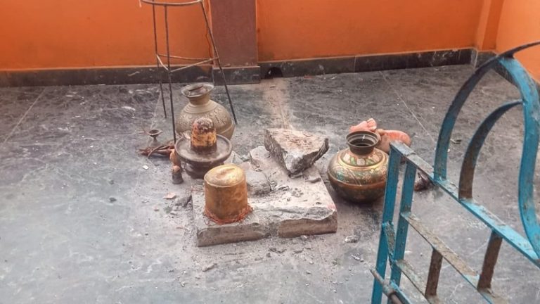 राँची के 4 मंदिरों में तोड़फोड़, कटर से काट दी देवी-देवताओं की प्रतिमाएँ: 3 दिन बाद भी पुलिस के हाथ खाली