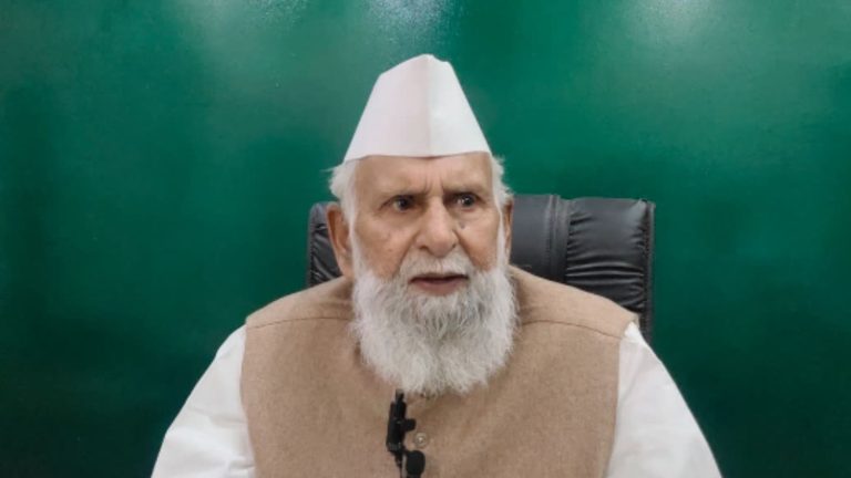 ‘कुरान शरीफ से बड़ी कोई किताब नहीं, NCERT के सिलेबस में शामिल करें’: सपा MP शफीकुर्रहमान बर्क ने रामायण-महाभारत की पढ़ाई का किया विरोध