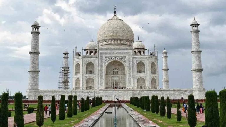 ताजमहल को शाहजहाँ ने नहीं बनवाया, यह था हिंदू राजा का महल… गलत लिखा इतिहास में: दिल्ली हाईकोर्ट में मामला, ASI करेगी विचार