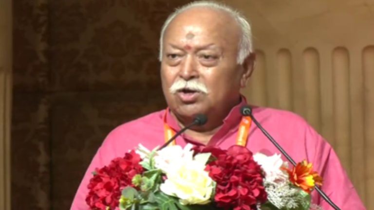 ‘दुनिया को भारत दिखाएगा रास्ता, हम सबको आर्य बनाएँगे’ : थाईलैंड के विश्व हिंदू सम्मेलन में बोले RSS प्रमुख मोहन भागवत