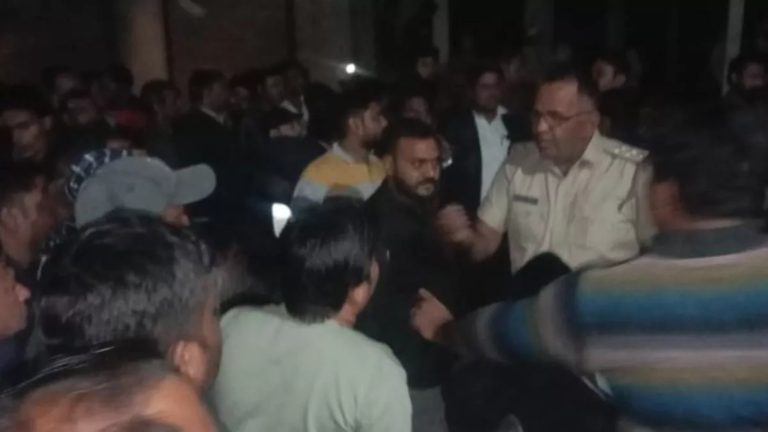 नूहं में कुआँ पूजन के लिए जा रही महिलाओं पर पथराव, फुटेज के आधार पर मदरसे के तीन छात्र गिरफ्तार: एसपी बोले- कंट्रोल में हालात