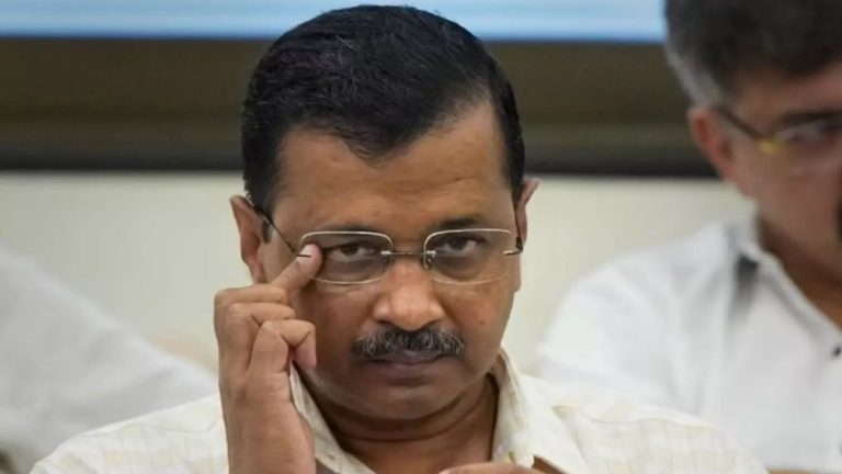 अरविंद केजरीवाल हाजिर हों… ED ने दिल्ली के CM को भेजा समन: पिछली बार बहाना मार कर बच निकले थे, इस बार विपश्यना को बना सकते हैं ‘हथियार’