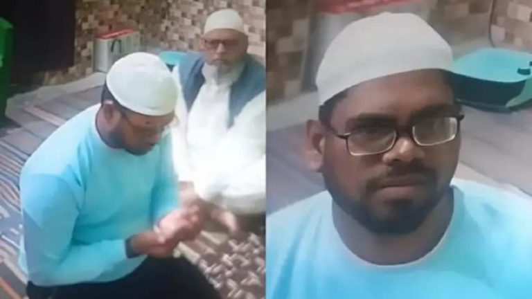 मुस्लिम लड़की के चक्कर में युसूफ बन गए नायब तहसीलदार आशीष गुप्ता, पत्नी-बच्चों को छोड़कर कर लिया निकाह: पहली पत्नी की शिकायत पर मौलवी गिरफ्तार