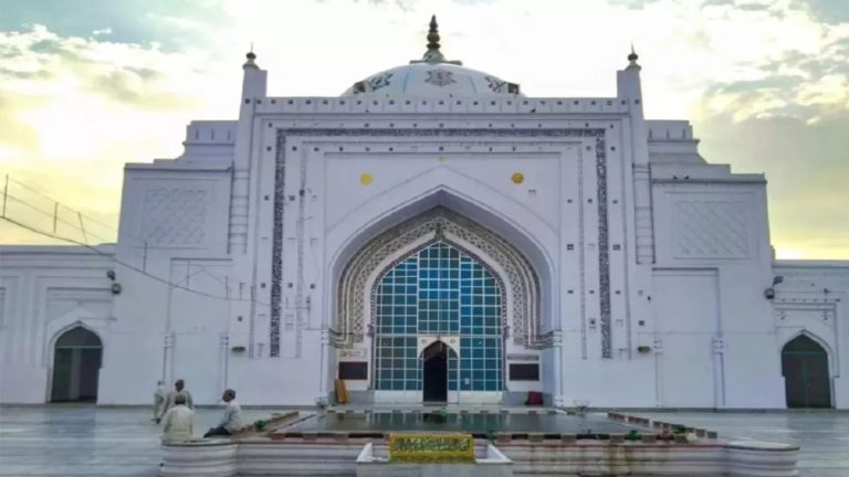 नीलकंठ मंदिर को ध्वस्त कर बनाई गई जामा मस्जिद शम्सी: कोर्ट ने तय कर दी सुनवाई की तारीख़, होगा सर्वे?