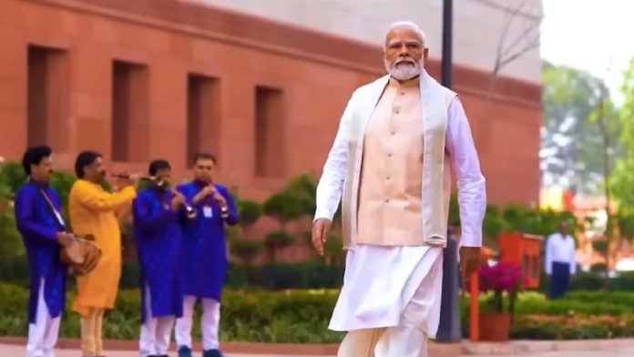 नरेंद्र मोदी