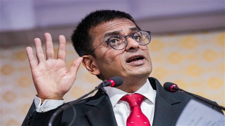 महिला जज ने CJI से माँगी ‘इच्छा मृत्यु’, पत्र लिख किया कोर्ट में यौन शोषण का दावा, कहा- रात को आने का बनाते हैं दबाव