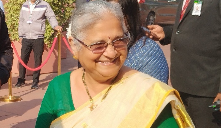 ‘मेरे पास शब्द नहीं, ये बहुत सुंदर है’ : नए संसद भवन को देख मोहित हुईं पद्मश्री सुधा मूर्ति, कहा- मैं पूरा दिन यहाँ बिताना चाहती हूँ