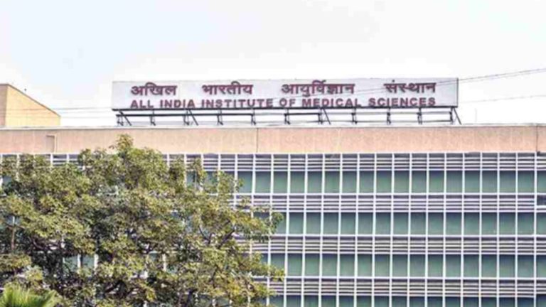 राम मंदिर प्राण प्रतिष्ठा वाले दिन खुला रहेगा AIIMS: विपक्षी नेताओं के दावे हुए फेल, सोशल मीडिया यूजर्स ने खूब सुनाया