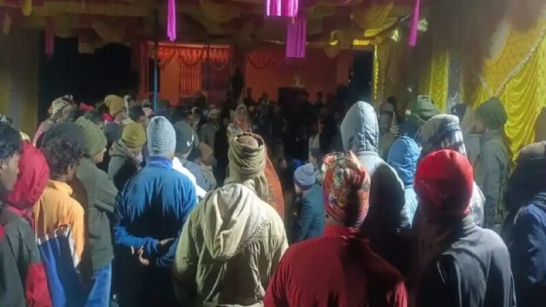 आगजनी, पत्थरबाजी, RSS कर्यकर्ता पर जानलेवा हमला, अनुष्ठान को डंडाधारी भीड़ ने घेरा, शोभा यात्रा को बनाया निशाना: इधर राम मंदिर प्राण प्रतिष्ठा, उधर झारखंड में हिंसा