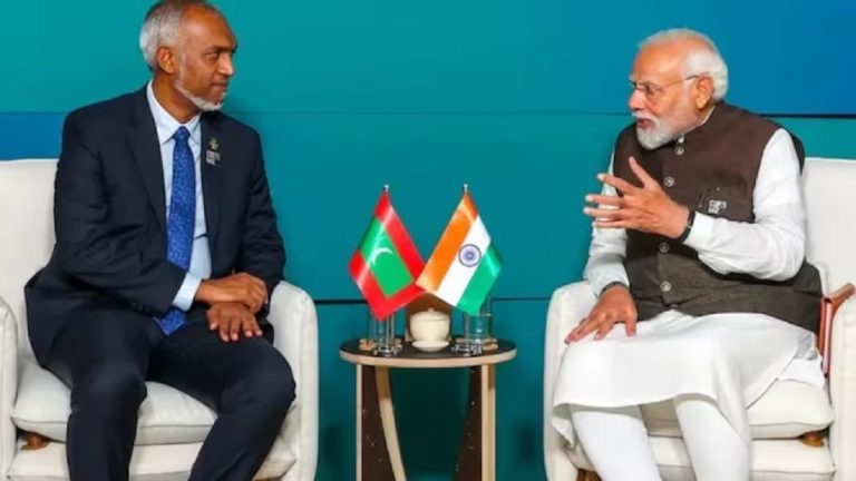 ’15 मार्च तक मालदीव खाली करें भारत के जवान’: राष्ट्रपति मुइज्जू की धमकी के बाद दोनों देशों के बीच उच्च-स्तरीय बैठक, पाँव पसारने का मौका ढूँढ रहा चीन