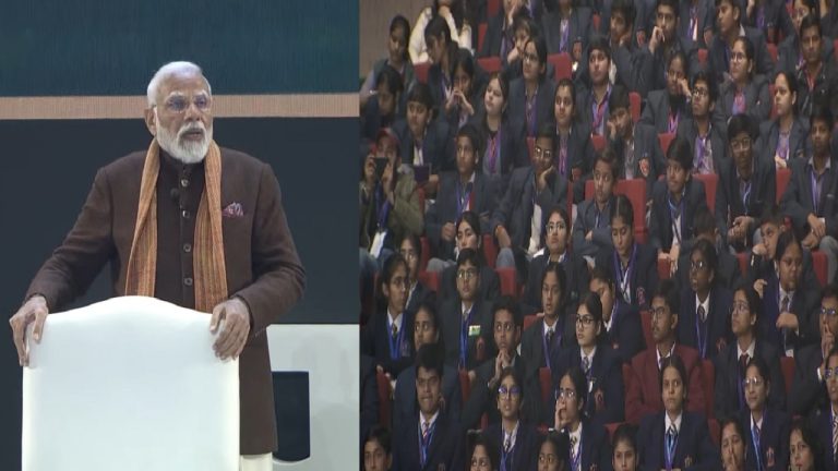 ‘बच्चों को नहीं दें नया पेन’: जानिए ‘परीक्षा पे चर्चा’ में अभिभावकों को PM मोदी ने क्यों दी ये सलाह, बोले – 2 बच्चों के बीच तुलना न करें माता-पिता, बढ़ती है नफरत