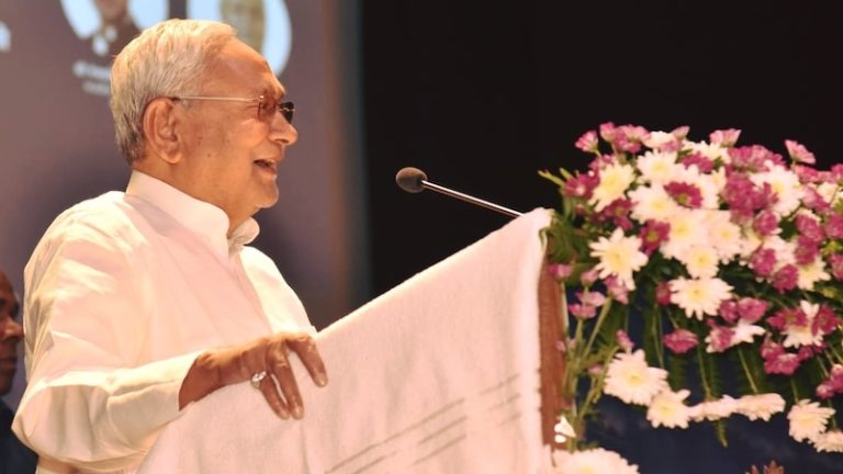 नीतीश ‘सबके क्यों हैं?’ – ‘पलटूराम’ की वर्तमान छवि में नहीं, इतिहास में है ‘सुशासन बाबू’ को लेकर इस सवाल का जवाब, जो दूध कब का उबला आज तक चाभ रहे उसकी मलाई