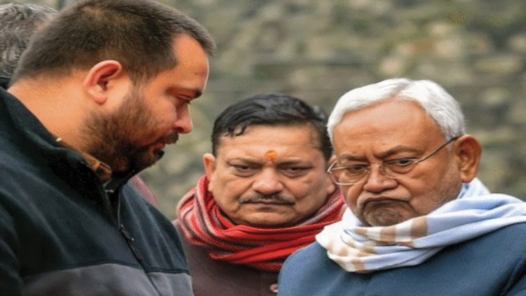 बिहार में हर तरफ राजनीतिक चक्रव्यूह: नीतीश कुमार ने राजद कोटे के मंत्रियों के निर्णय पर लगाई रोक, तेजस्वी के मंत्री ने रद्द किए कार्यक्रम