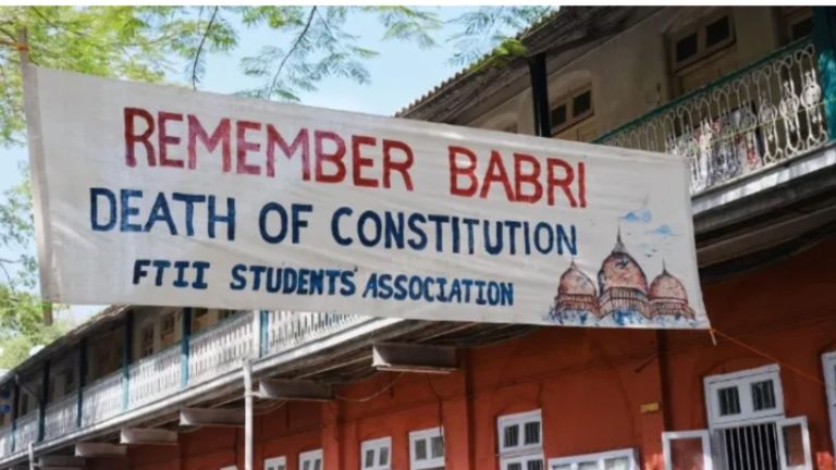 देहरादून-शाहजहाँपुर में फेंके भगवा ध्वज, पुणे FTII में ‘बाबरी को याद रखो’ वाले पोस्टर: राम मंदिर प्राण प्रतिष्ठा पर जगह-जगह दिखी घृणा, कर्नाटक में पुलिस ने ही रोकी शोभा यात्रा