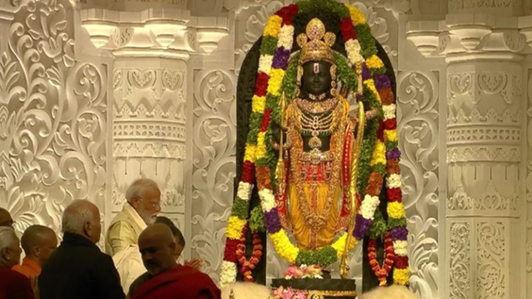 अयोध्या के भव्य राममंदिर में प्रतिष्ठित हुए रघुकुल दीपक, सनातनियों की 500 वर्षों की पूर्ण हुई तपस्या: PM मोदी ने की पूजा