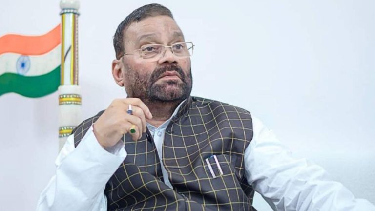 सपा नेता स्वामी प्रसाद मौर्या को जेल भेजो: बलिदानी कारसेवक के बेटे की माँग, बोले- ‘नकली फोर्स’ घुसवाकर की गई थी रामभक्तों की हत्या