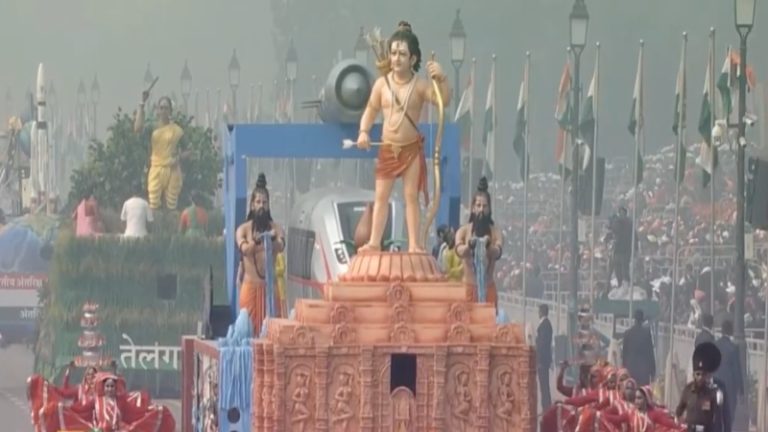 आगे-आगे रामलला, पीछे-पीछे वंदन करते ऋषि-मुनि: 75वाँ गणतंत्र दिवस कई मायनों में खास, परेड की शुरुआत शंख ध्वनि एवं नगाड़ों से