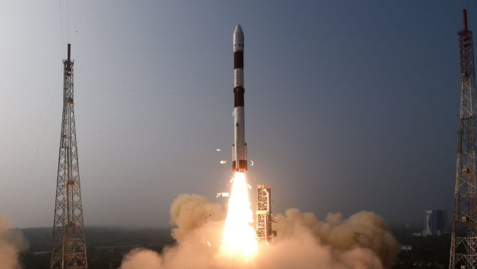 XpoSAT को ले जाता PSLV