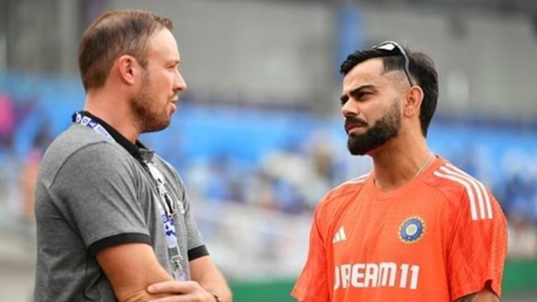 ‘विराट कोहली-अनुष्का शर्मा का होने वाला है दूसरा बच्चा’ : एबी डी विलियर्स ने पहले किया दावा, फिर यू-टर्न लेकर कहा- मुझसे गलती हो गई