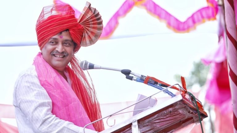महाराष्ट्र में कॉन्ग्रेस का तीसरा बड़ा विकेट गिरा, 2 बार CM रहे अशोक चव्हाण ने छोड़ी पार्टी: मिलिंद देवड़ा और बाबा सिद्दीकी भी दे चुके हैं झटका