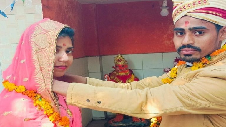 सोनम सिद्दीकी बनीं लक्ष्मी, बरेली में विष्णु मौर्य संग लिए लिए सात फेरे: अब अयोध्या जाएँगी, बोली- भगवान राम में शुरू से आस्था