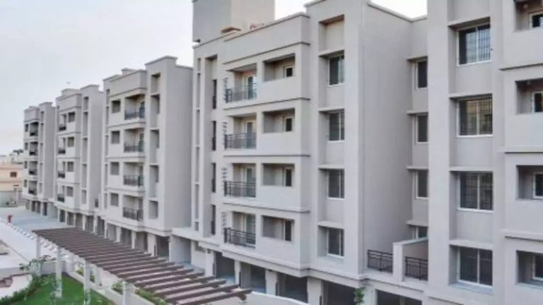 1979 में DDA फ्लैट के लिए भरा फॉर्म, 45 साल बाद घर मिलने का आया मौका: दिल्ली हाई कोर्ट को देना पड़ा दखल