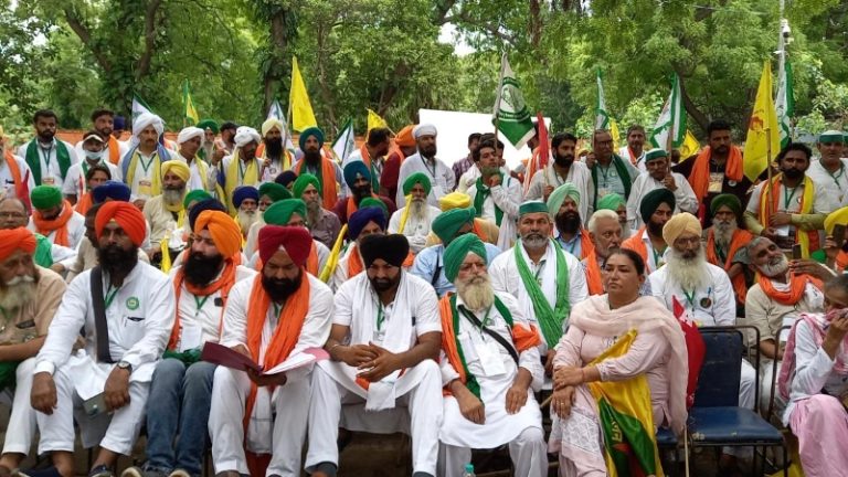 ‘विरोध-प्रदर्शन से रोक नहीं सकते, बल प्रयोग हो अंतिम विकल्प’: किसानों के ‘दिल्ली मार्च’ पर हाई कोर्ट, कहा- मिलकर निकालें हल