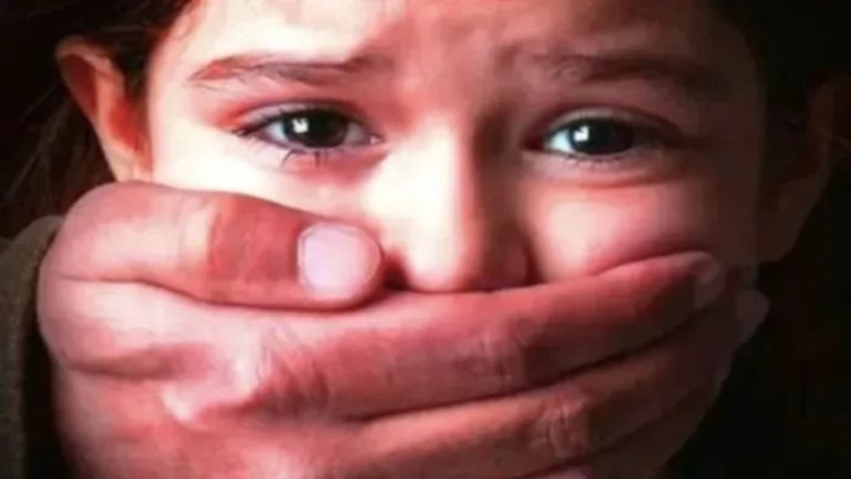 जिस भी ‘रिश्तेदार’ का हुआ मन उसने ही ‘अनाथ बच्ची’ से किया रेप, गर्भवती हुई तो खुली पोल: फूफा रहमान सहित 5 पर FIR