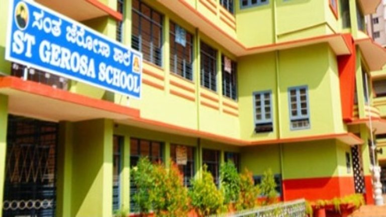 मिशनरी स्कूल में हिन्दू धर्म का अपमान, जिस छात्रा ने की शिकायत उसे मिल रही हत्या की धमकियाँ: सोशल मीडिया पर वायरल कर रहे तस्वीरें, अरब मुल्कों से भी