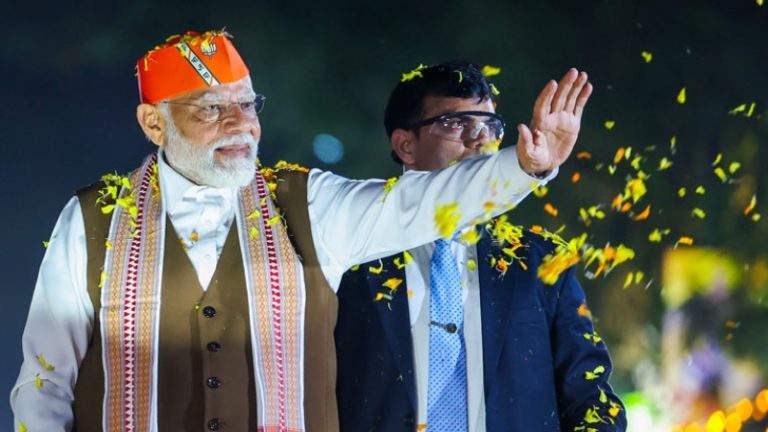 किराए पर रहने वाले लोगों एवं मिडिल क्लास के लिए आवास योजना शुरू करेगी मोदी सरकार: वित्त मंत्री ने बजट 2024 में किया ऐलान