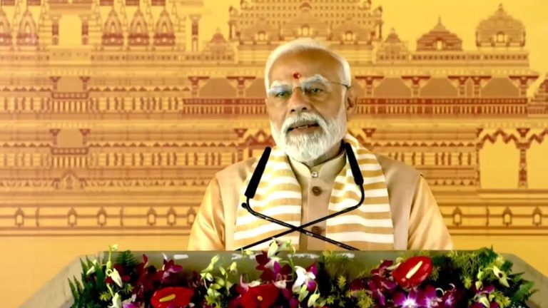 ‘एक ओर तीर्थों का विकास, दूसरी ओर हाइटेक इंफ्रास्ट्रक्चर’: PM मोदी ने रखी कल्किधाम की आधारशिला, बोले – आचार्य प्रमोद कृष्णम ने इसके लिए पिछली सरकारों से लड़ी लड़ाइयाँ