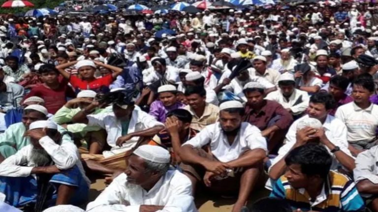 शरण लेने आए रोहिंग्या बांग्लादेश के लिए ‘बोझ’ बने, कहा- अब सीमा में घुसने नहीं देंगे, सुरक्षा के लिए बन गए हैं खतरा: भारत से भी की बात