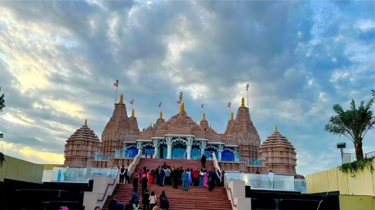 इस्लामी देश में 14 फरवरी को हिंदू मंदिर का उद्घाटन करेंगे PM मोदी: प्रधानमंत्री के प्रयास से 1997 का सपना हुआ पूरा, जानिए पीछे की कहानी