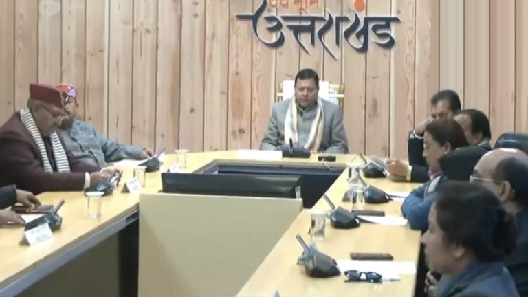 उत्तराखंड कैबिनेट ने UCC की रिपोर्ट पर लगाई मुहर, अब विधानसभा में लाकर बनाया जाएगा कानून: CM धामी के आवास पर हुई बैठक में फैसला