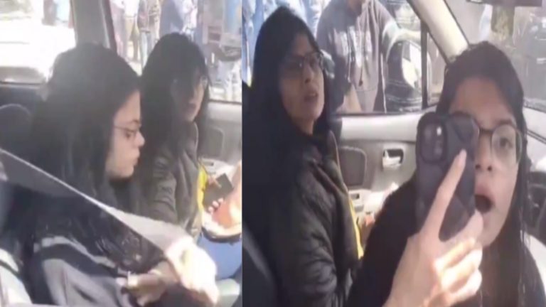 जबरन गाड़ी रुकवा रहे किसानों से डरी नहीं, भिड़ गईं लड़कियाँ: Video वायरल, कोई कर रहा ‘सैल्यूट’-कोई बता रहा ‘बहादुर’