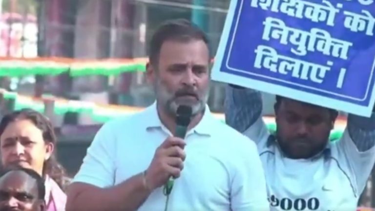 ‘नाम बताओ… कोई मारो मत, मारना नहीं है’: पत्रकार ने पूछा सवाल तो राहुल गाँधी ने भीड़ को उकसाया, जातिवाद पर उतरे