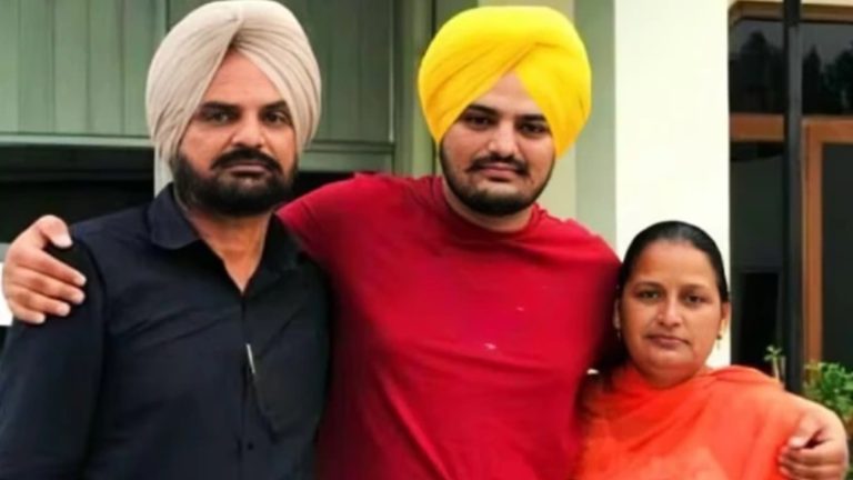 सिद्धू मूसेवाला की हत्या के 2 साल बाद 58 साल की माँ हुईं प्रेग्नेंट, IVF का लिया सहारा: रिपोर्ट्स में दावा- मार्च में होगा बच्चे का जन्म