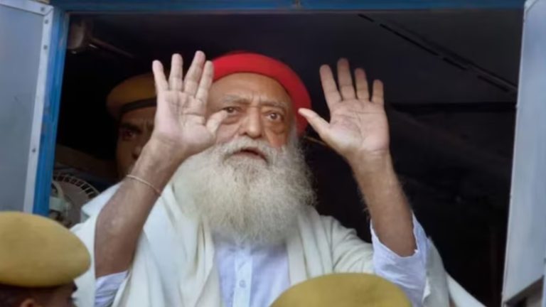 ‘माफ कर दीजिए, मेरी बेटी ने आसाराम पर झूठे आरोप लगाए’: रेप पीड़िता के पिता के नाम से वीडियो वायरल, शिकायत के बाद यूपी पुलिस ने जाँच शुरू की