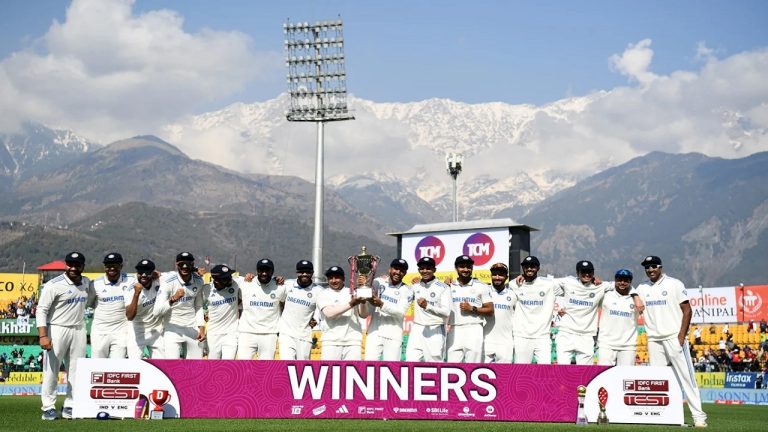 टेस्ट क्रिकेट को बढ़ावा देने के लिए बीसीसीआई का बड़ा ऐलान, अब खिलाड़ियों को मिलेगी मोटी रकम, BCCI ने घोषित किया इंसेंटिव प्लान