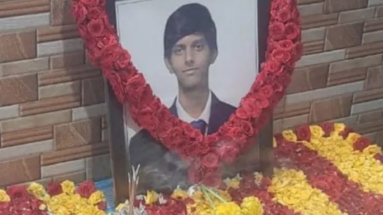 US में भारतीय की हत्या, अज्ञात बंदूकधारी ने बोस्टन यूनिवर्सिटी में पढ़ने वाले 20 साल के छात्र को जंगल में मार कर छोड़ा