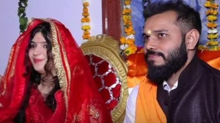 दिवाकर के प्यार में अब्बा संग ईरान से मुरादाबाद आई फिजा, हो गई सगाई-जल्द बजेगी शहनाई: रामलला का दर्शन करने जाएँगी अयोध्या