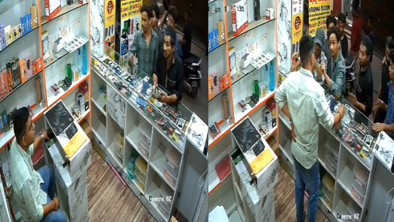 ‘हनुमान चालीसा’ बजाने पर भीड़ ने दुकान में घुस मुकेश को पीटा, व्यापारियों के विरोध के बाद हुई FIR: कर्नाटक पुलिस ने सांप्रदायिक एंगल से किया इनकार