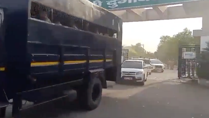 मुख़्तार अंसारी, शव, काफिला