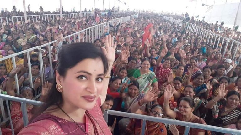 निर्दलीय सांसद नवनीत राणा को BJP ने अमरावती से बनाया प्रत्याशी, जारी हुई पार्टी की 7वीं लिस्ट: हनुमान चालीसा का पाठ करने और उद्धव सरकार ने किया था गिरफ्तार