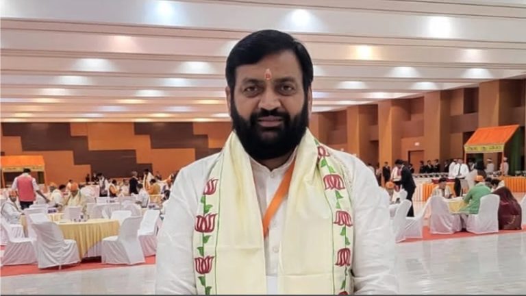 नायाब सिंह सैनी होंगे हरियाणा के नए CM, कुरुक्षेत्र से हैं सांसद: JJP से गठबंधन टूटने के बाद मनोहर लाल खट्टर ने मुख्यमंत्री पद से दे दिया था इस्तीफा