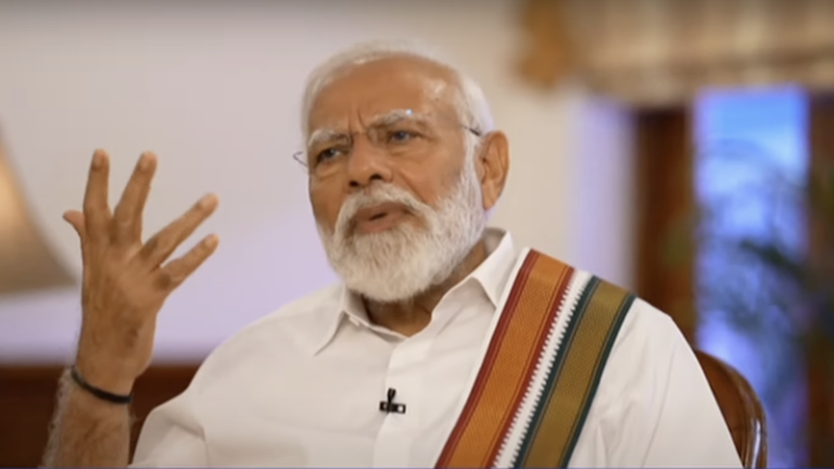 ’50 सालों से कर रहा हूँ तमिलनाडु का दौरा, सेंगोल को दिया सम्मान’: चुनाव से पहले PM मोदी का पहला इंटरव्यू तमिल चैनल को, बोले – युवाओं को आकर्षित करते हैं अन्नामलाई