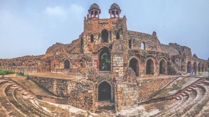 दिल्ली स्थित पुराना किला