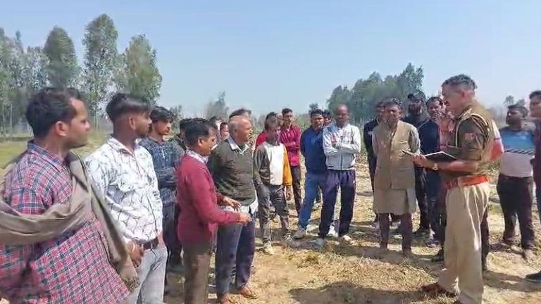 मुस्लिम बहुल गाँव में दलितों के श्मशान पर चला दिया बुलडोजर, शव को नोच कर खा रहे थे कुत्ते: विरोध करने पर च**र वाली गाली, 2 गिरफ्तार