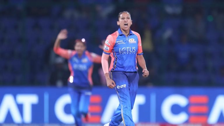 उम्र के जिस पड़ाव पर मैदान छोड़ जाते हैं शूरमा, शबनिम इस्माइल ने बनाया दुनिया में सबसे तेज गेंद फेंकने का रिकॉर्ड, झूलन गोस्वामी से मिले टिप्स कमाल
