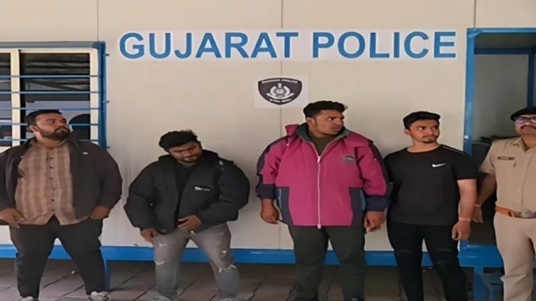 ‘मुस्लिमों ने घेर लिया है गाँव, बच्चों से लेकर महिलाएँ सब डर में’ : वडोदरा में जहाँ हुआ हिंदू युवकों पर हमला, वहाँ से ऑपइंडिया की एक्सक्लूसिव रिपोर्ट